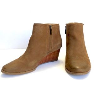 Franco Sarto Brown Side Zip Rubber Bottom Wedge Leather Ankle Boots size 7.5